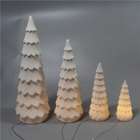 CERAMIC CHRISTMAS TREE WITH LED LIGHT